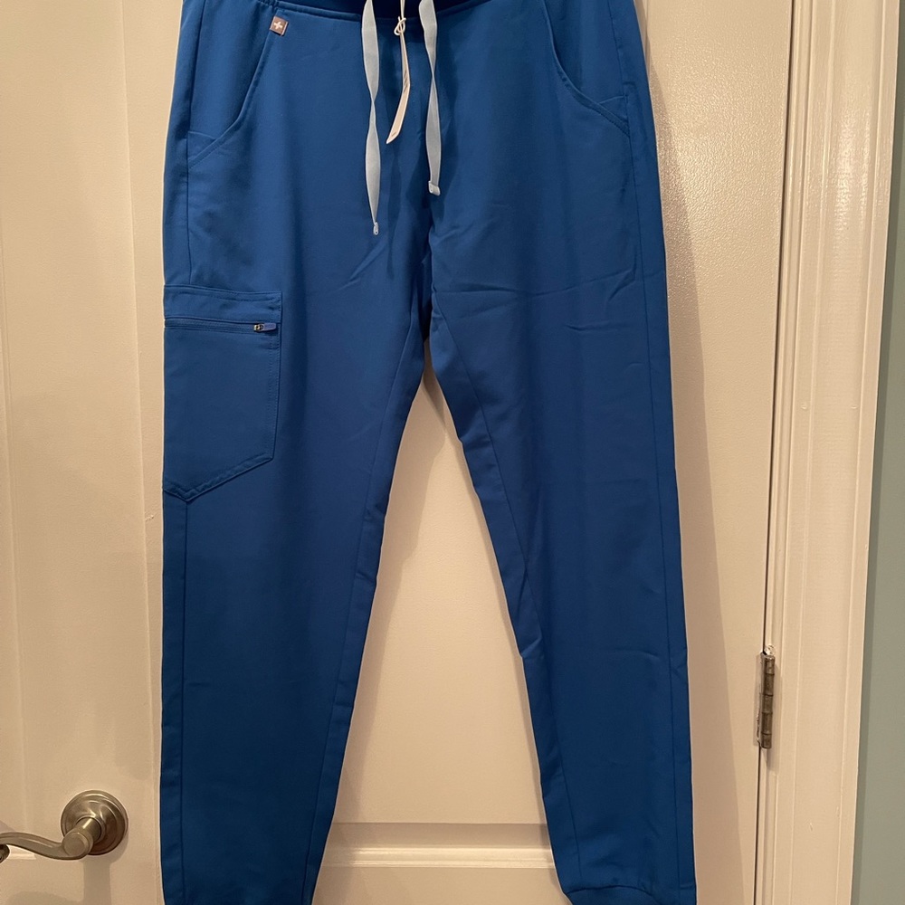 NWT Figs royal blue Zamora joggers, size small